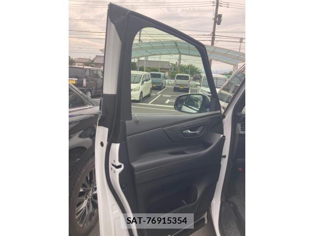 Toyota ALPHARD HYBRID 2024-07 7452697-13