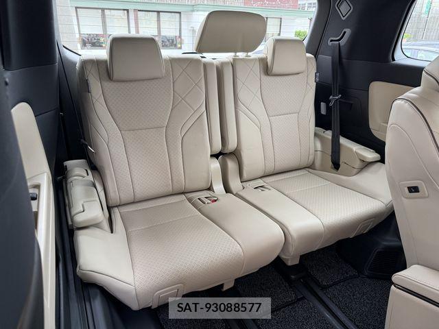 Toyota ALPHARD HYBRID 2023-08 7452692-26