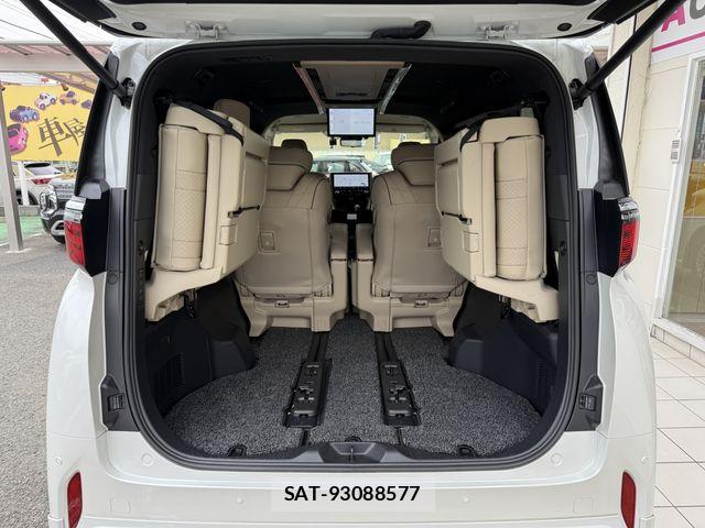Toyota ALPHARD HYBRID 2023-08 7452692-27