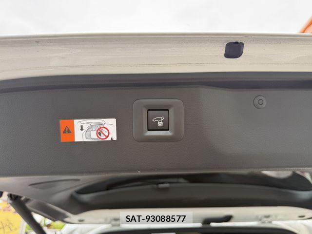 Toyota ALPHARD HYBRID 2023-08 7452692-28