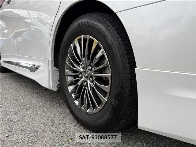 Toyota ALPHARD HYBRID 2023-08 7452692-5