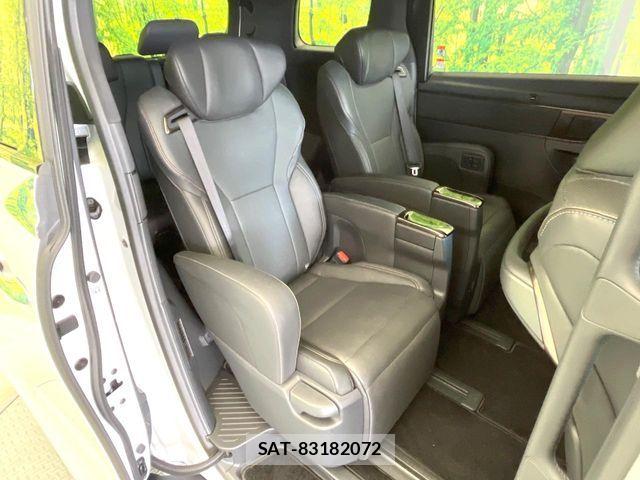 Toyota ALPHARD HYBRID 2024-11 7452701-8