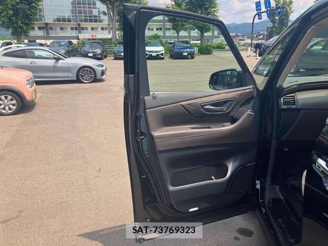 Toyota ALPHARD HYBRID 2025-04 7499365-13