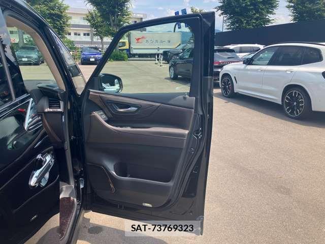 Toyota ALPHARD HYBRID 2025-04 7499365-8