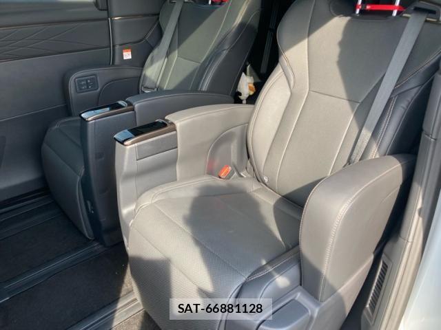 Toyota ALPHARD HYBRID 2023-10 7614765-12