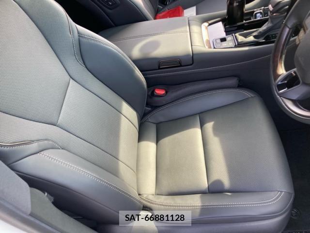 Toyota ALPHARD HYBRID 2023-10 7614765-22