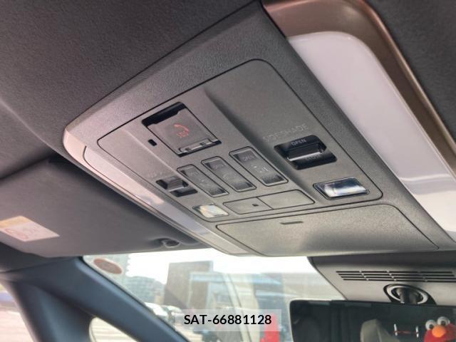 Toyota ALPHARD HYBRID 2023-10 7614765-28