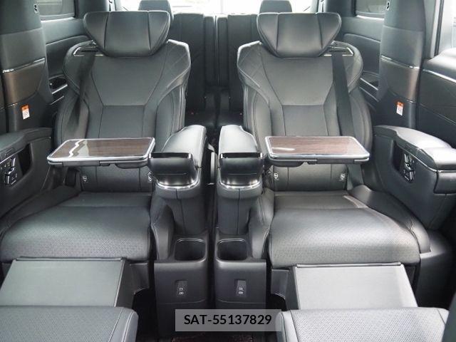 Toyota ALPHARD HYBRID 2023-10 7614757-13