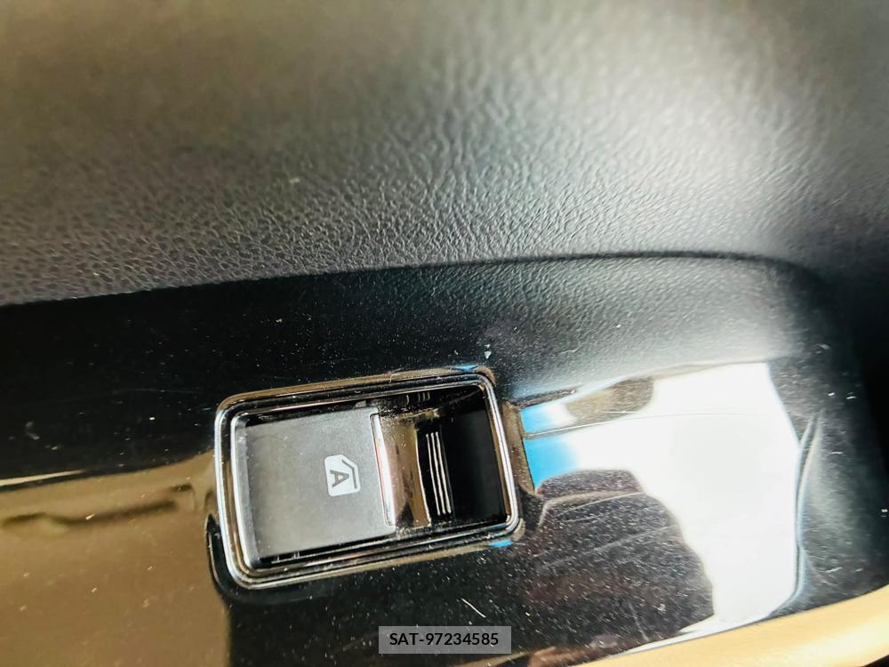 Toyota ALPHARD HYBRID 2020-11 7610975-24