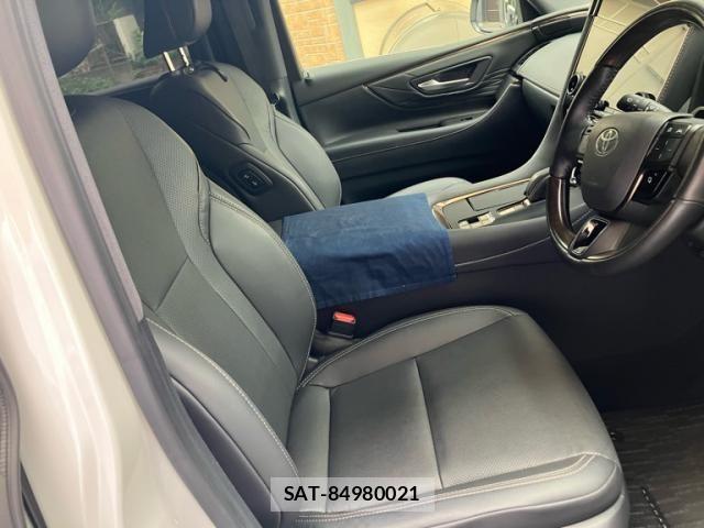 Toyota ALPHARD HYBRID 2024-10 7978401-13