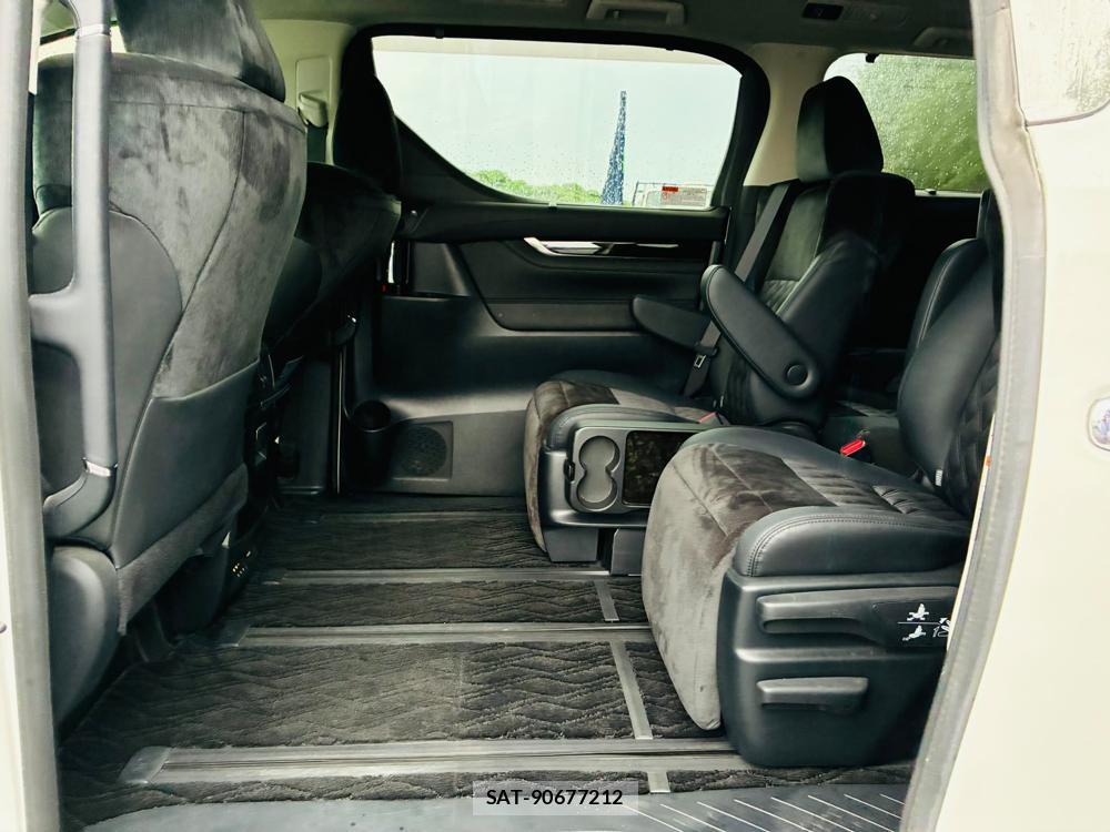 Toyota ALPHARD HYBRID 2015-03 7950942-9