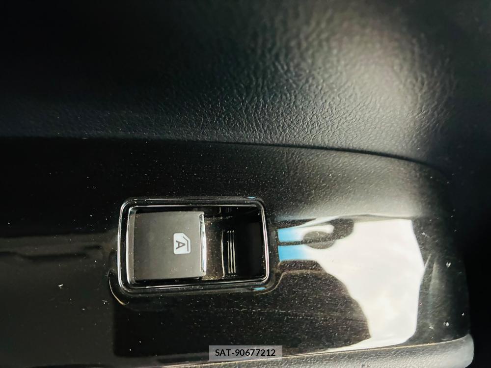Toyota ALPHARD HYBRID 2015-03 7950942-23