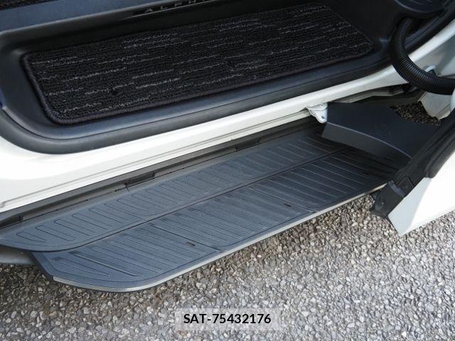 Toyota ALPHARD HYBRID 2024-06 8034296-8