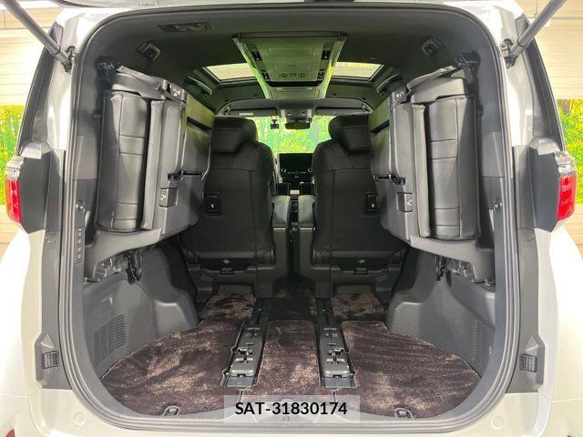 Toyota ALPHARD HYBRID 2023-10 8034290-10
