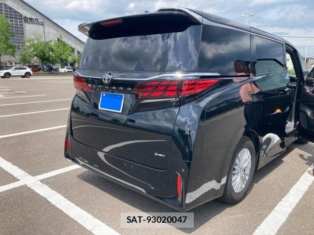 Toyota ALPHARD HYBRID 2026-01 8072725-5