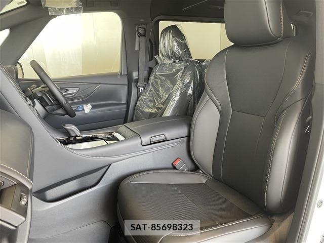 Toyota ALPHARD HYBRID 2026-06 8072719-26