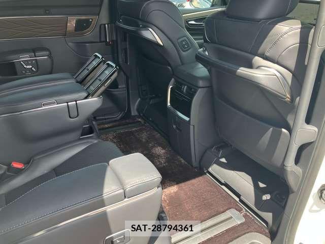 Toyota ALPHARD HYBRID 2023-10 8097839-17