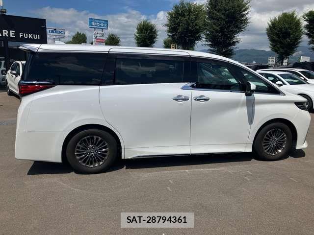 Toyota ALPHARD HYBRID 2023-10 8097839-6
