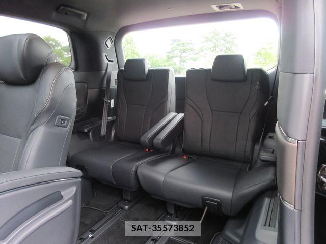 Toyota ALPHARD HYBRID 2025-11 8097835-19