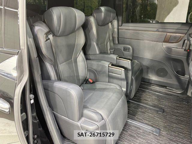 Toyota ALPHARD HYBRID 2023-07 8097841-8