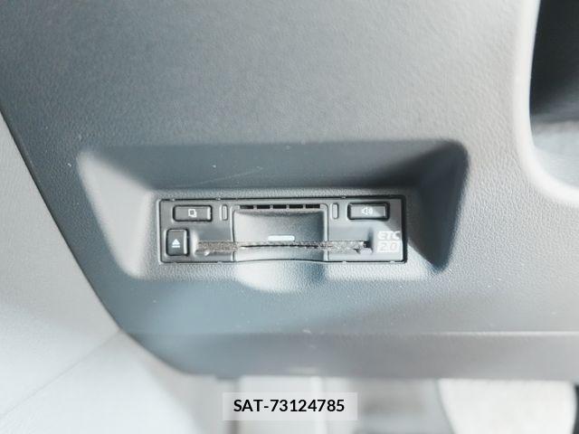 Toyota ALPHARD HYBRID 2023-09 8097837-22