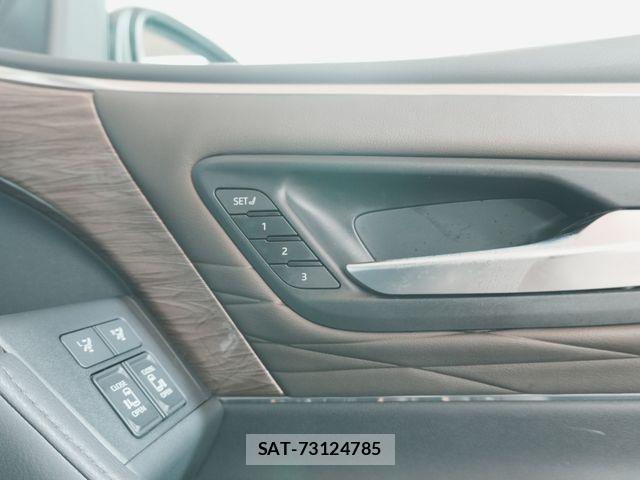 Toyota ALPHARD HYBRID 2023-09 8097837-27