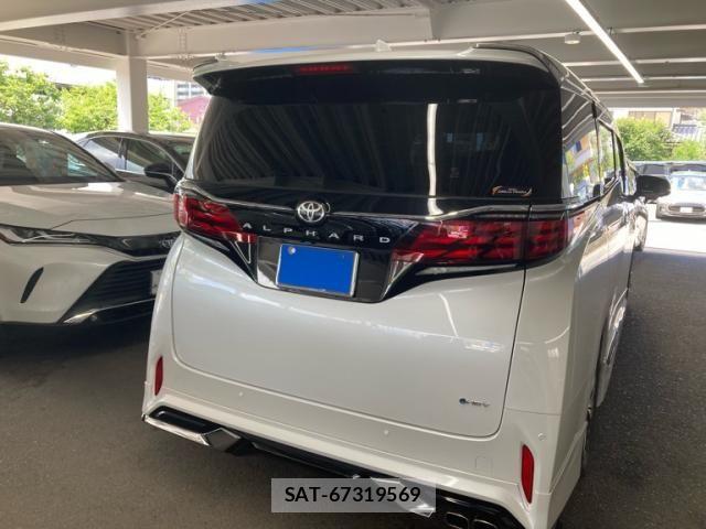 Toyota ALPHARD HYBRID 2024-01 8097844-2