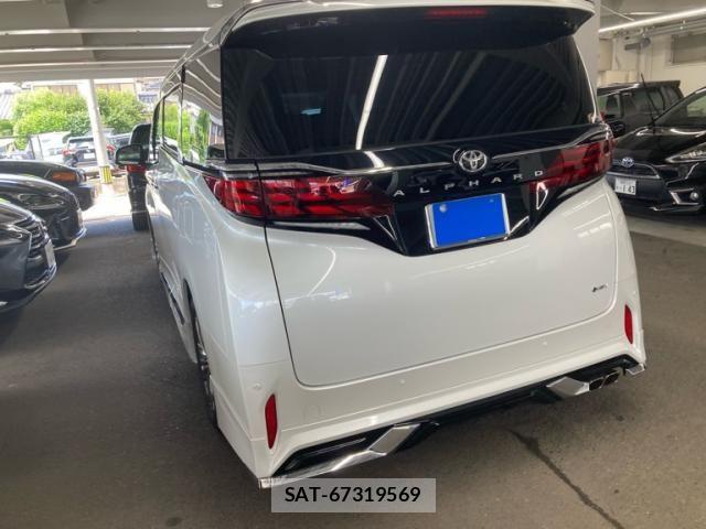 Toyota ALPHARD HYBRID 2024-01 8097844-3
