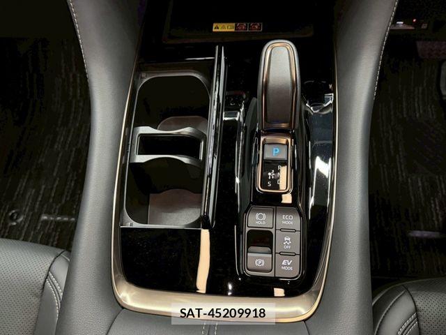 Toyota ALPHARD HYBRID 2026-06 8097842-19