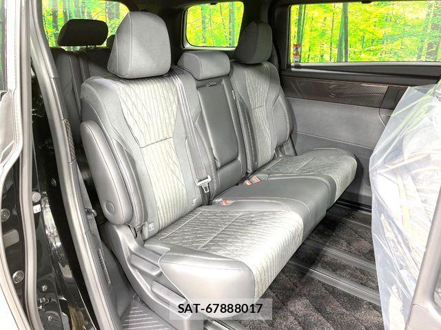 Toyota ALPHARD HYBRID 2026-07 8128733-8