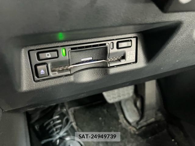 Toyota ALPHARD HYBRID 2023-12 8128752-23