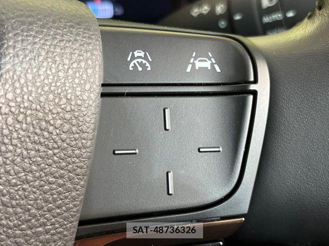 Toyota ALPHARD HYBRID 2023-09 8206168-6