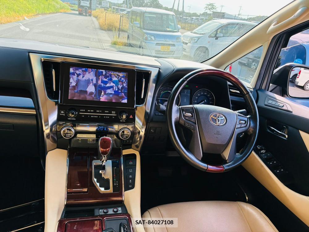 Toyota ALPHARD HYBRID 2017-07 8029562-13