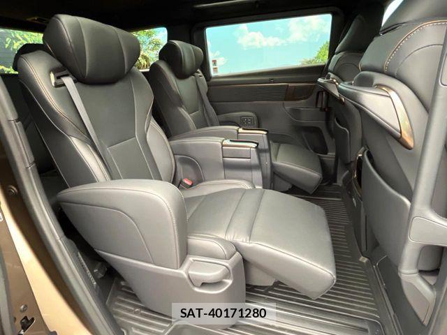 Toyota ALPHARD HYBRID 2026-03 8206157-7