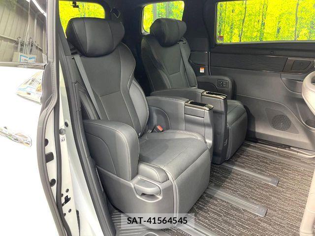 Toyota ALPHARD HYBRID 2024-03 8206164-8