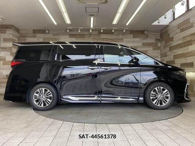 Toyota ALPHARD HYBRID 2023-10 8244528-16