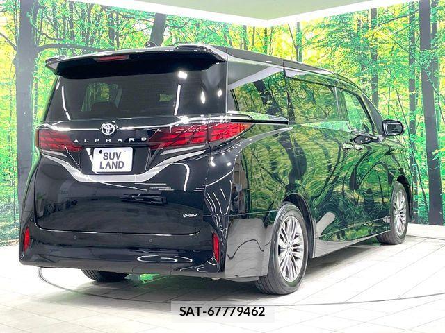 Toyota ALPHARD HYBRID 2024-01 8244530-17
