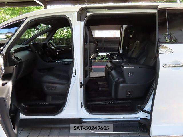 Toyota ALPHARD HYBRID 2024-06 8312822-21