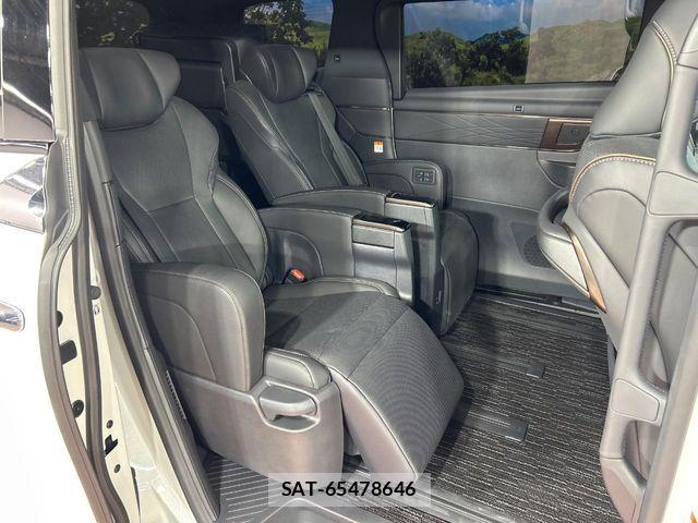 Toyota ALPHARD HYBRID 2024-03 8312823-8