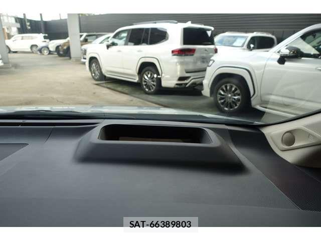 Toyota ALPHARD HYBRID 2024-07 8334689-15