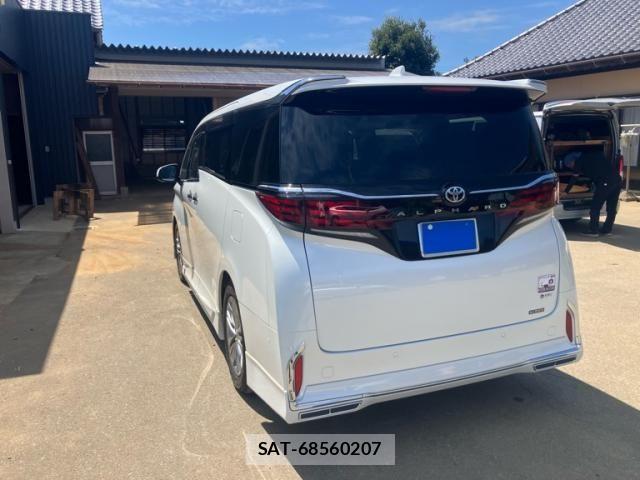 Toyota ALPHARD HYBRID 2024-10 8353848-1