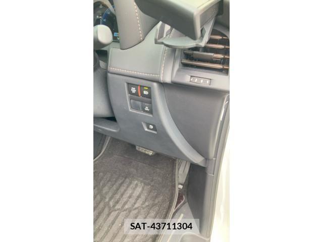 Toyota ALPHARD HYBRID 2023-09 8371401-18