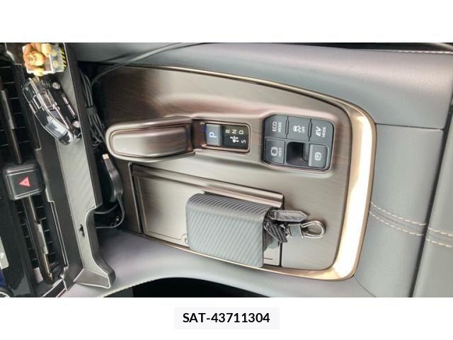 Toyota ALPHARD HYBRID 2023-09 8371401-20