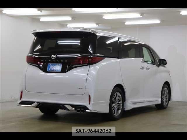 Toyota ALPHARD HYBRID 2024-07 8371400-18