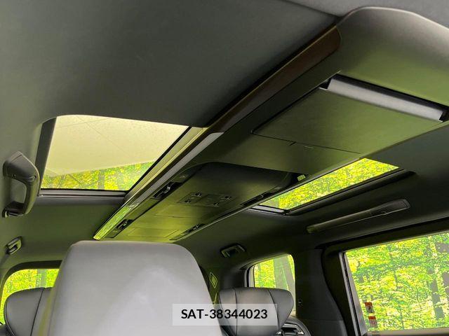 Toyota ALPHARD HYBRID 2023-10 8437896-2