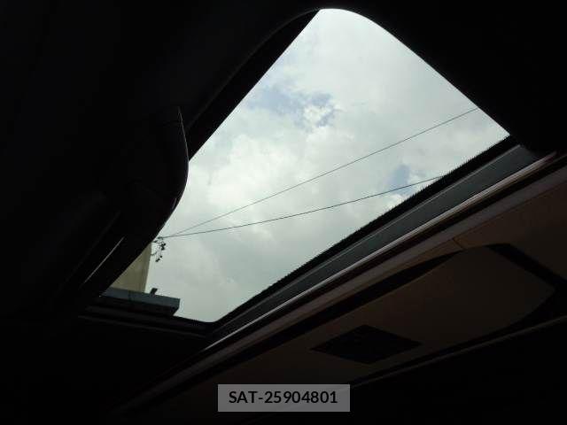 Toyota ALPHARD HYBRID 2023-07 8523372-9
