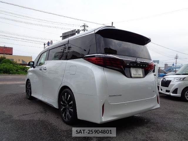Toyota ALPHARD HYBRID 2023-07 8523372-17