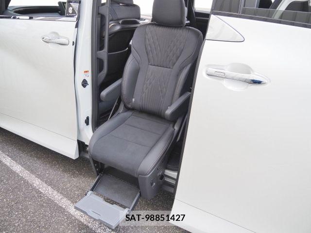 Toyota ALPHARD HYBRID 2026-06 8561055-10