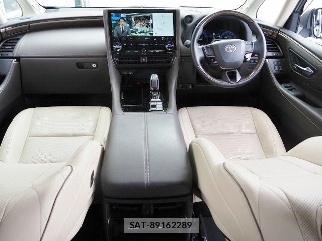 Toyota ALPHARD HYBRID 2023-08 8561054-11