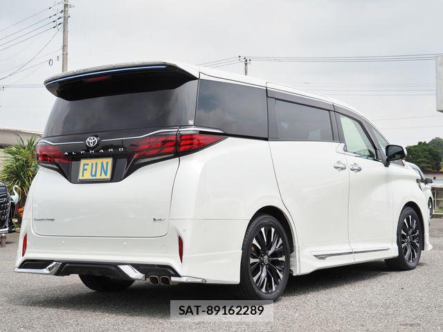 Toyota ALPHARD HYBRID 2023-08 8561054-4